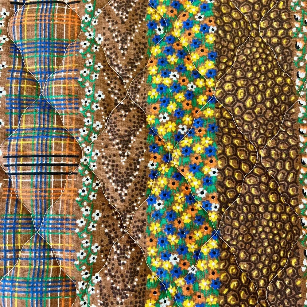 Vintage 70s Set of 4 Quilted Autumn Calico Patchwork Oval Placemats RuffleTrim